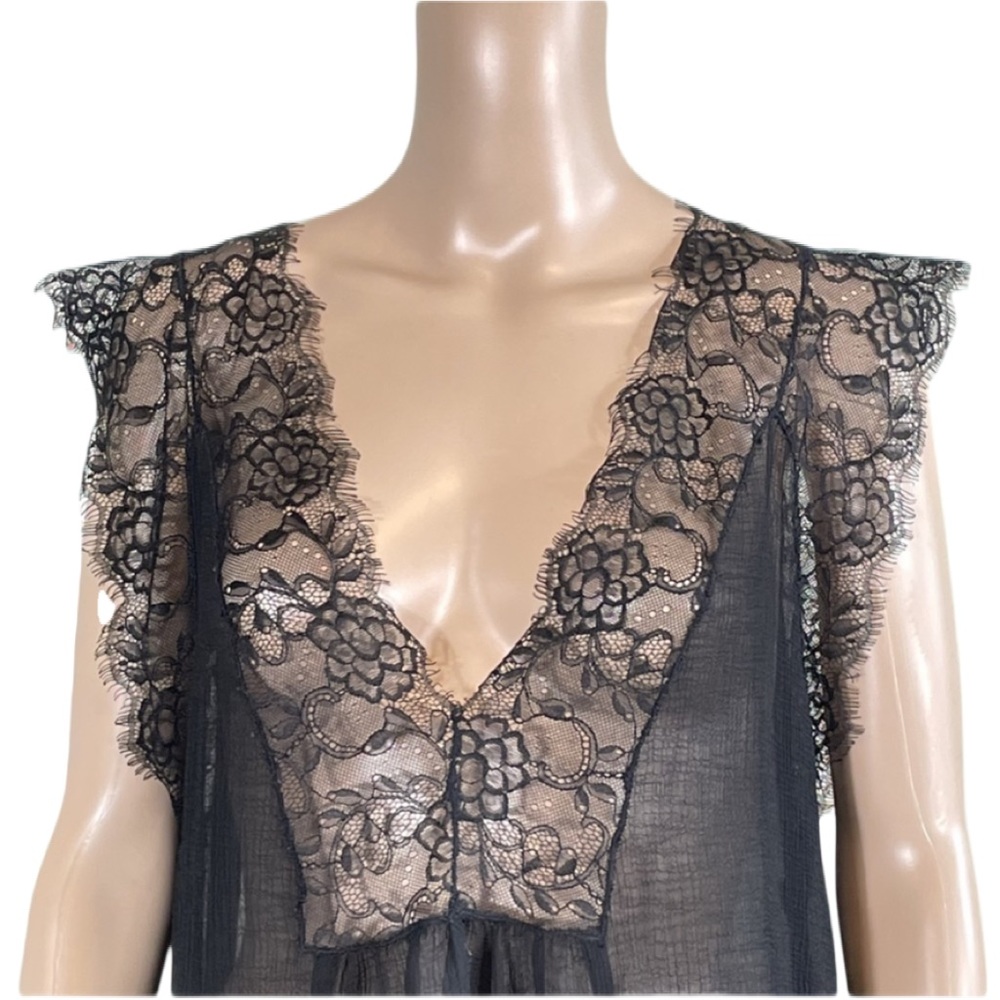 Love Stitch Women’s Black Sheer Lace Loose Fit Shirt Top Sz L